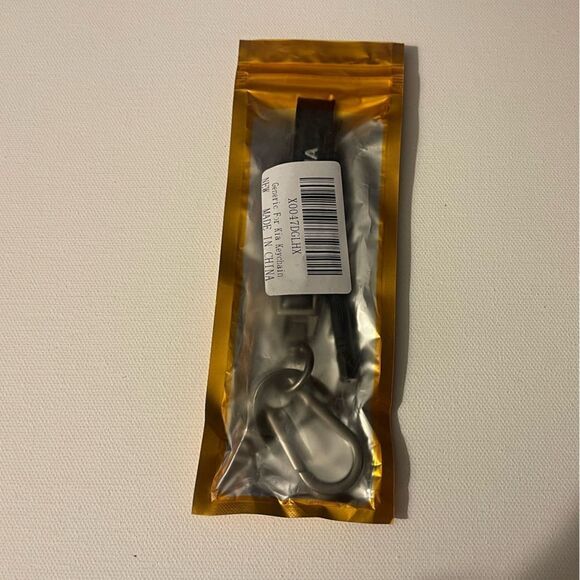 Kia Key Fob Keychain in Black Leather NWT - Picture 4 of 4